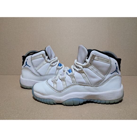 Size 3.5Y | 5W - Jordan 11 Retro Legend Blue (2024) (GS) - 378038-104 - Picture 1 of 9